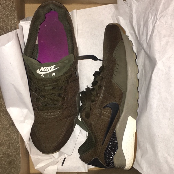 Nike Air Max Green Colorway with Green Laces. - Picture 6 of 7